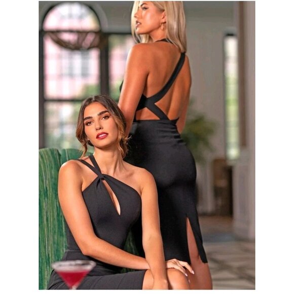 Dress the Population Dresses & Skirts - Dress the Population Eliseo XS Asymmetric Cutout One Shoulder Bodycon Dress NWT